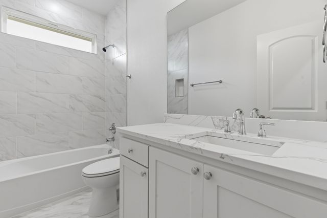 213 E Bullard Street, Weatherford, TX 76086