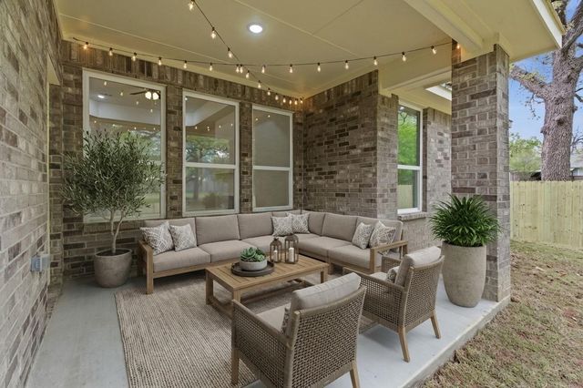 213 E Bullard Street, Weatherford, TX 76086