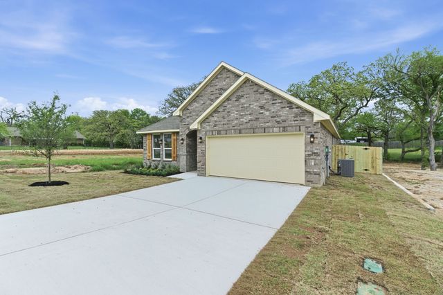 213 E Bullard Street, Weatherford, TX 76086