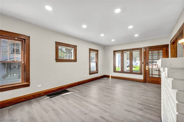 920 9th Street NE, Massillon, OH 44646