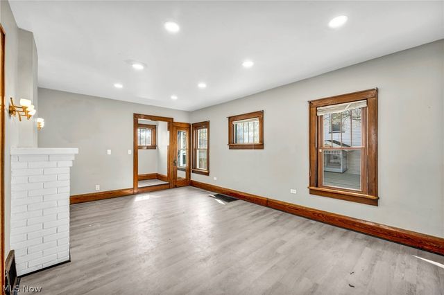 920 9th Street NE, Massillon, OH 44646