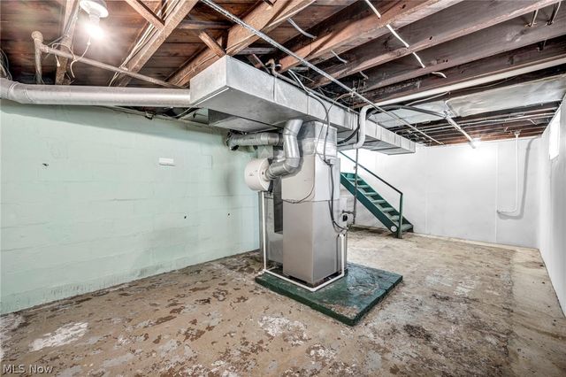 920 9th Street NE, Massillon, OH 44646