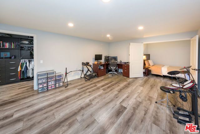3827 Berry Drive, Studio City (los Angeles), CA 91604
