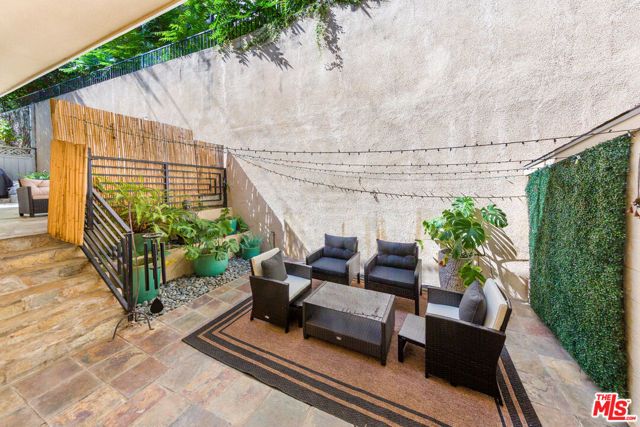 3827 Berry Drive, Studio City (los Angeles), CA 91604