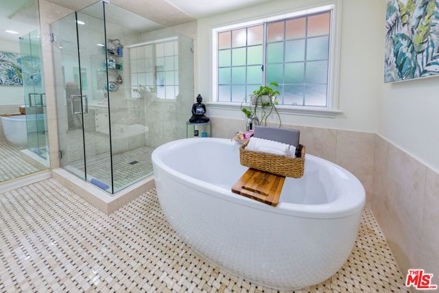 3827 Berry Drive, Studio City (los Angeles), CA 91604