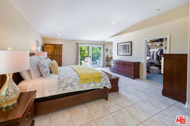 3827 Berry Drive, Studio City (los Angeles), CA 91604