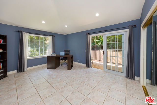 3827 Berry Drive, Studio City (los Angeles), CA 91604