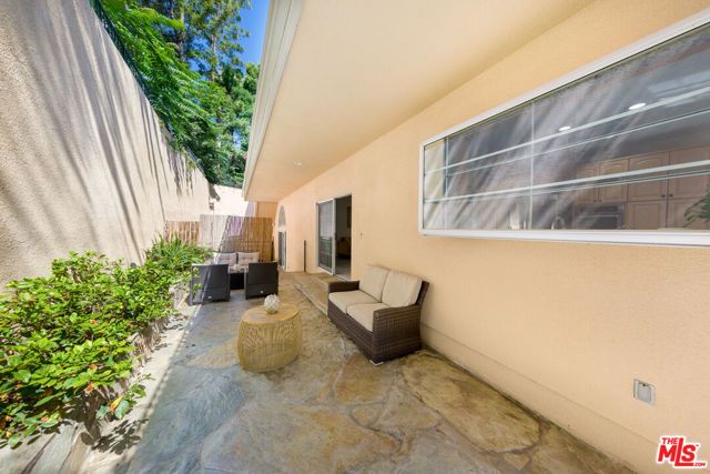 3827 Berry Drive, Studio City (los Angeles), CA 91604