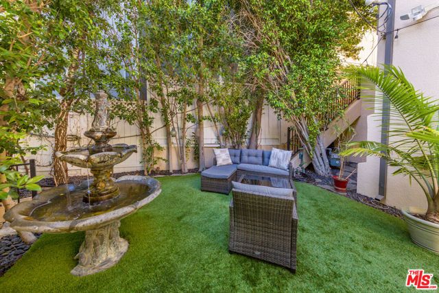 3827 Berry Drive, Studio City (los Angeles), CA 91604
