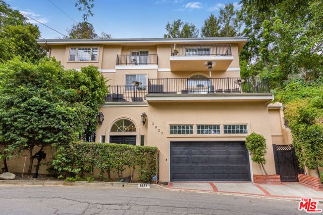 3827 Berry Drive, Studio City (los Angeles), CA 91604