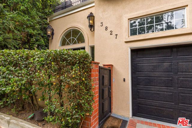 3827 Berry Drive, Studio City (los Angeles), CA 91604
