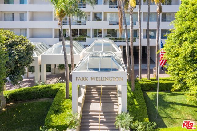 1131 Alta Loma Road 115, West Hollywood, CA 90069
