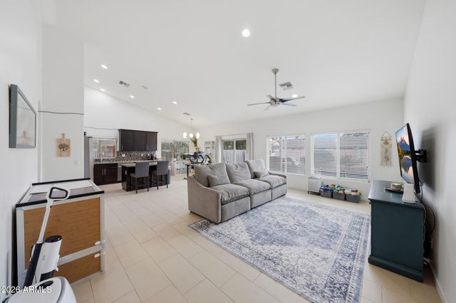 3623 E CROCUS Drive, Phoenix, AZ 85032