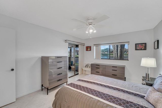 15301 Pembridge Avenue 49, Delray Beach, FL 33484