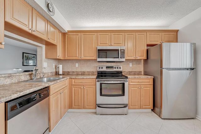 15301 Pembridge Avenue 49, Delray Beach, FL 33484