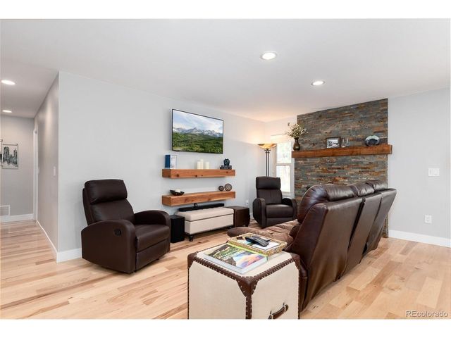7564 S Xenia Ct, Centennial, CO 80112