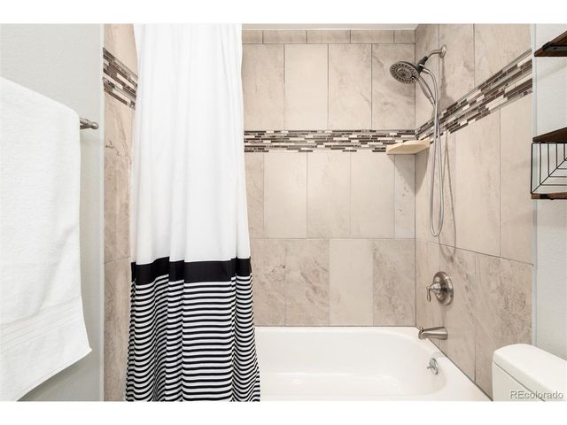 7564 S Xenia Ct, Centennial, CO 80112