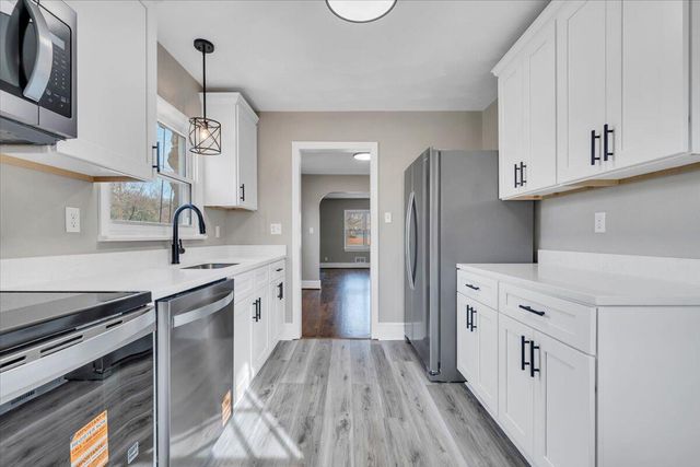 3452 Courtland RD, Roanoke, VA 24012