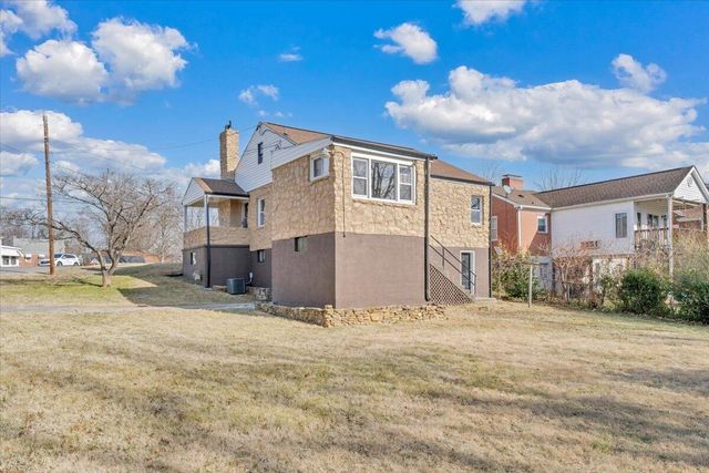 3452 Courtland RD, Roanoke, VA 24012