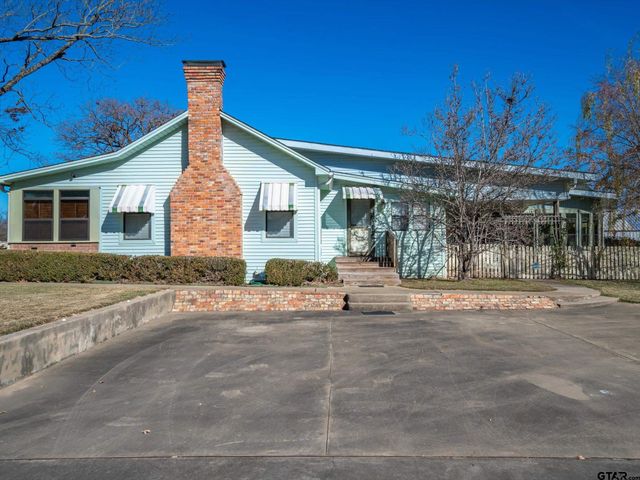 201 S Beech, Winnsboro, TX 75494