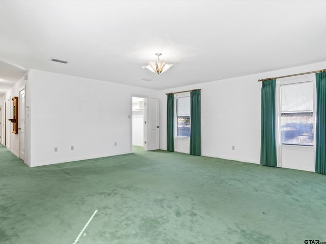 201 S Beech, Winnsboro, TX 75494