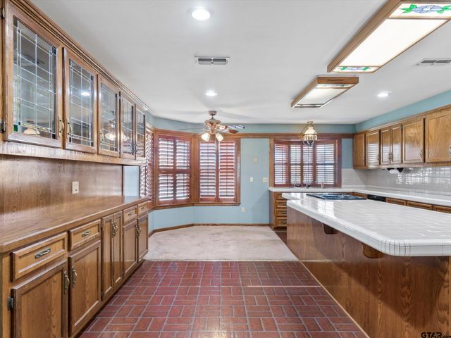 201 S Beech, Winnsboro, TX 75494