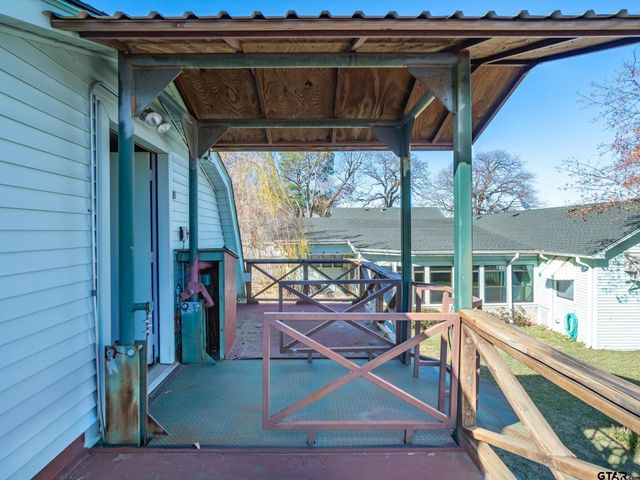 201 S Beech, Winnsboro, TX 75494