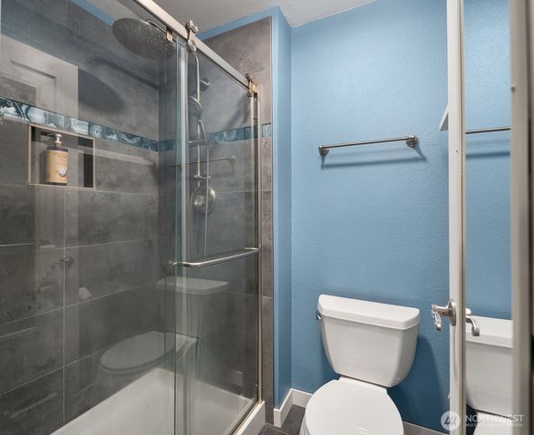 17649 152nd Place SE, Renton, WA 98058