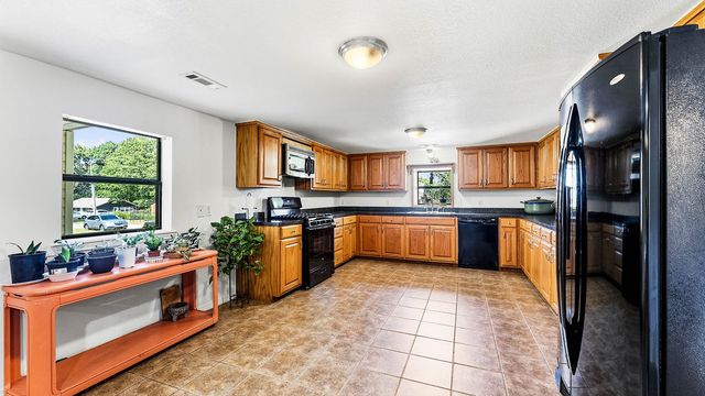 381 Little Flock Drive, Rogers, AR 72756
