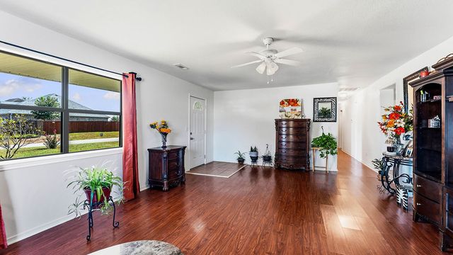381 Little Flock Drive, Rogers, AR 72756