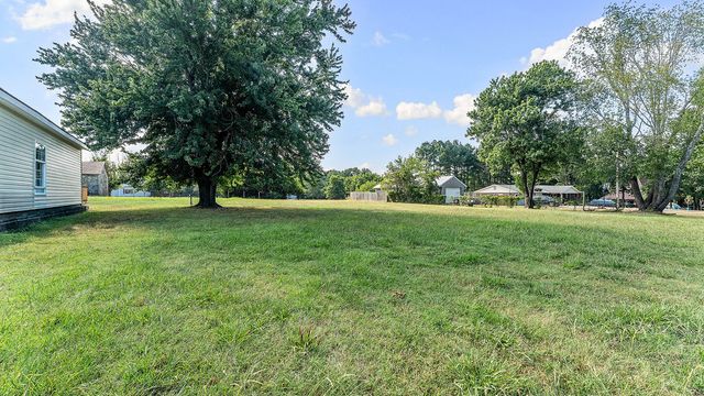 381 Little Flock Drive, Rogers, AR 72756
