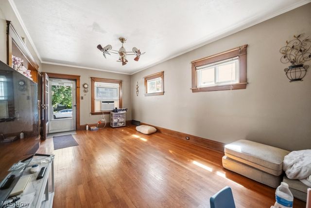 2510 Montclair Avenue, Cleveland, OH 44109