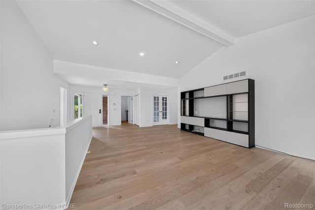 29433 W Chanticleer Drive 73, Southfield, MI 48034