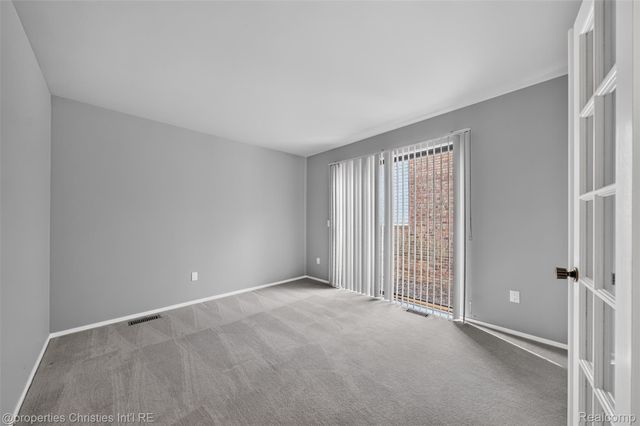 29433 W Chanticleer Drive 73, Southfield, MI 48034