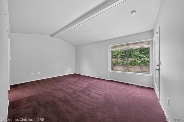 29433 W Chanticleer Drive 73, Southfield, MI 48034