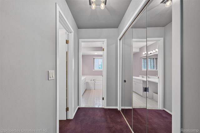 29433 W Chanticleer Drive 73, Southfield, MI 48034