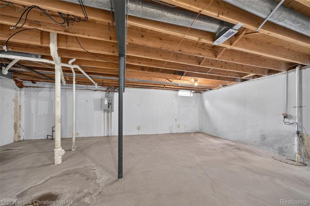 29433 W Chanticleer Drive 73, Southfield, MI 48034