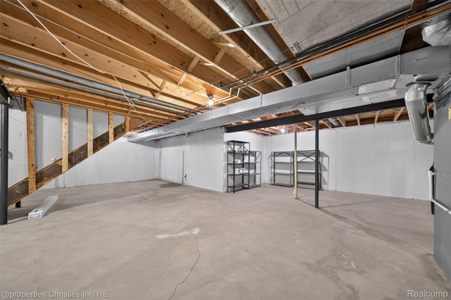 29433 W Chanticleer Drive 73, Southfield, MI 48034
