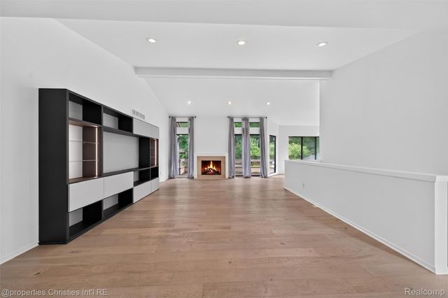 29433 W Chanticleer Drive 73, Southfield, MI 48034