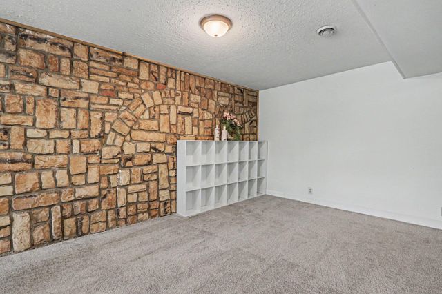 84 Royal Court, Howard, OH 43028