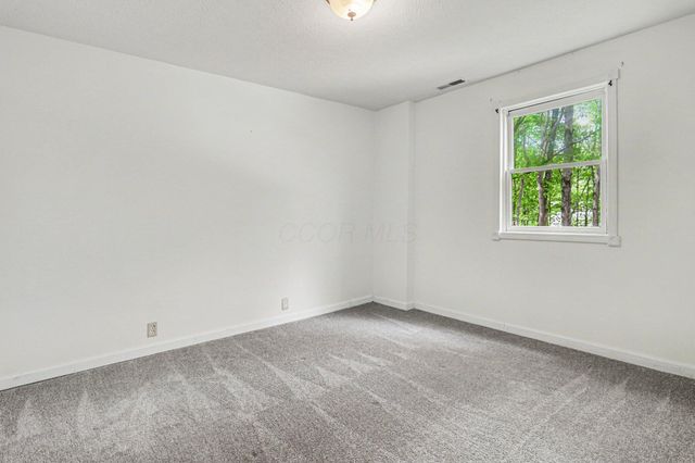 84 Royal Court, Howard, OH 43028