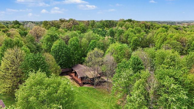 84 Royal Court, Howard, OH 43028
