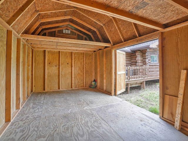 84 Royal Court, Howard, OH 43028