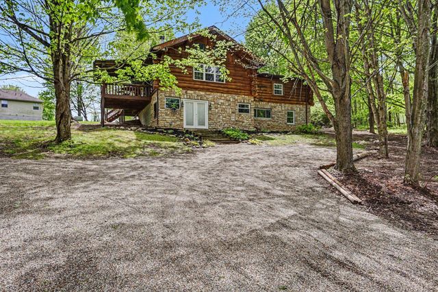 84 Royal Court, Howard, OH 43028