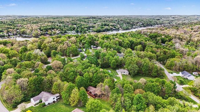 84 Royal Court, Howard, OH 43028