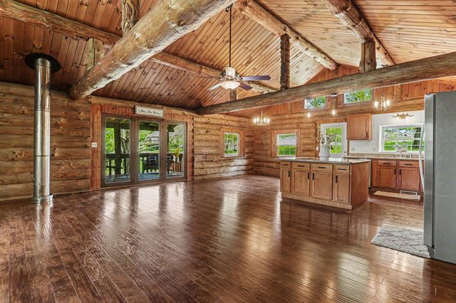 84 Royal Court, Howard, OH 43028
