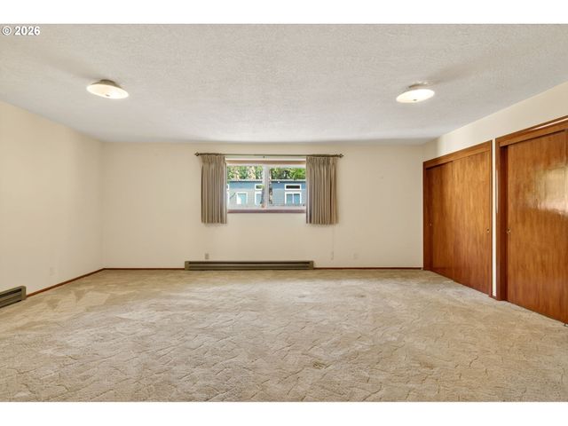 1685 Sw 87TH Ave, Portland, OR 97225