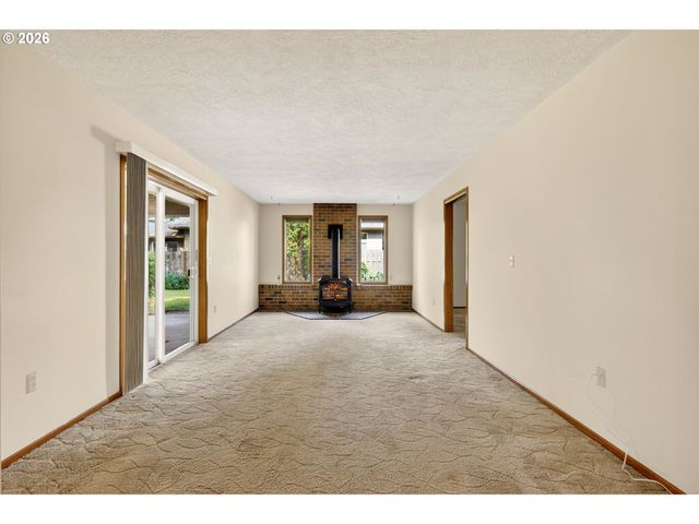 1685 Sw 87TH Ave, Portland, OR 97225