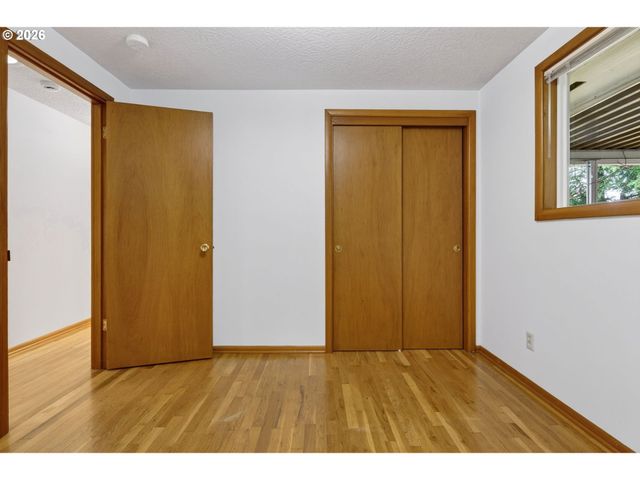 1685 Sw 87TH Ave, Portland, OR 97225