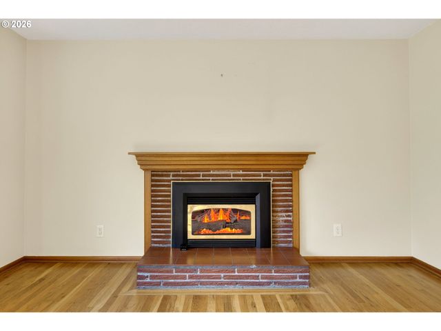 1685 Sw 87TH Ave, Portland, OR 97225